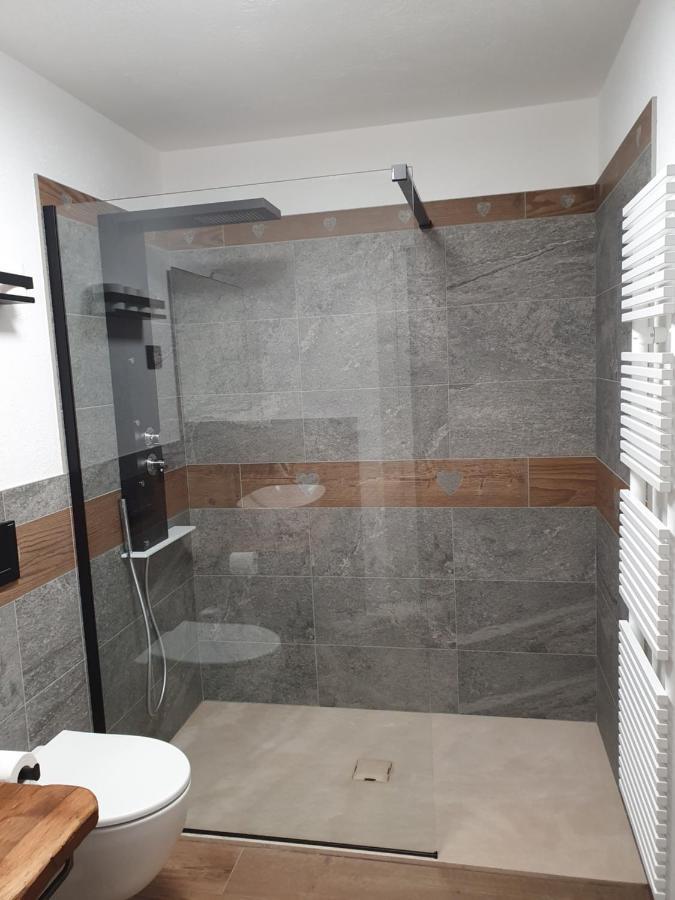 Casa Vacanza Lo Nano Fenis Kültér fotó